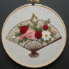 embroidery-fan-flowers-hanging-wall